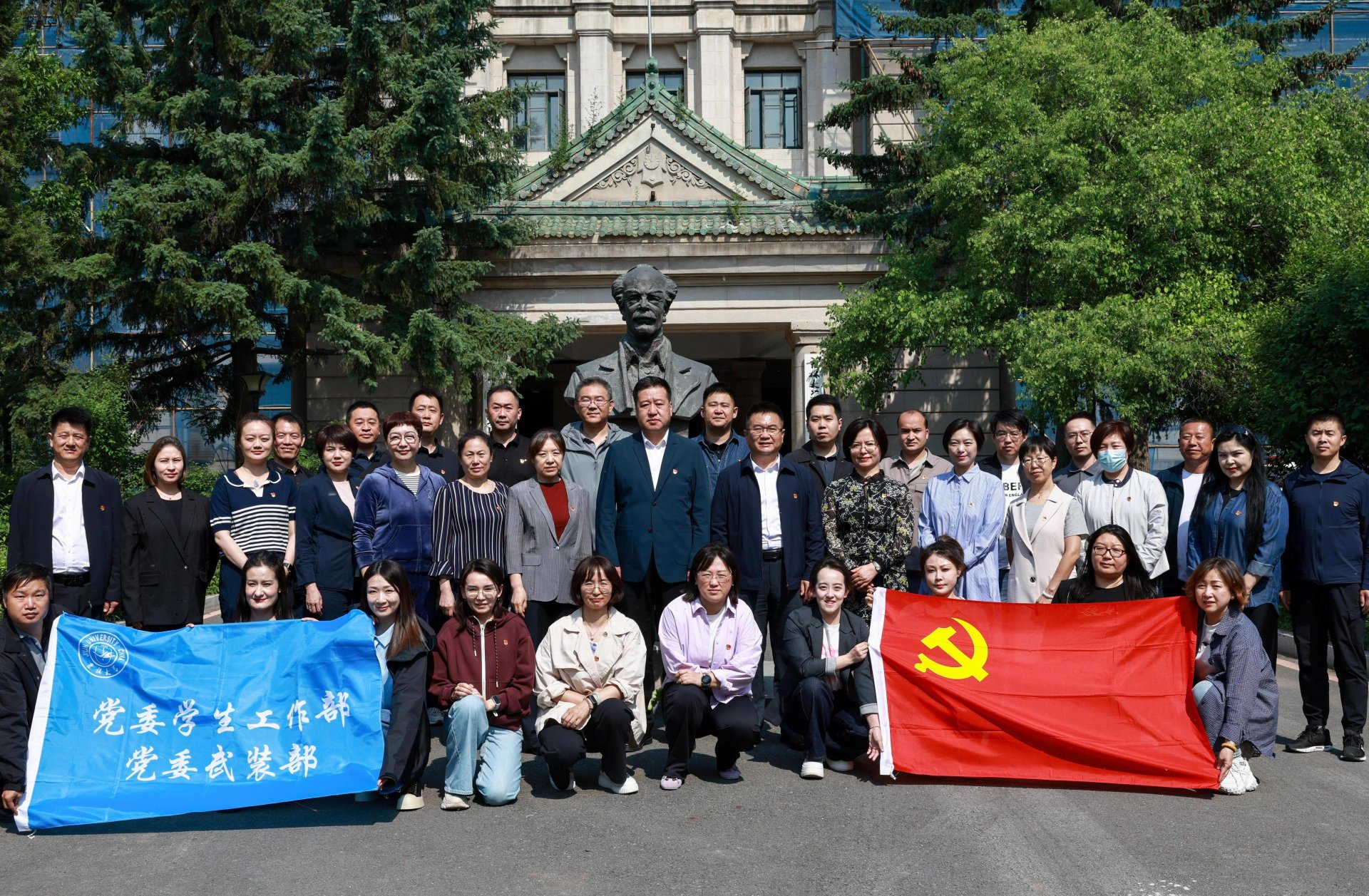 首页 > 支部建设 > 正文